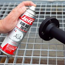 VOPSEA REZISTENTĂ LA TEMPERATURI RIDICATE DE 700°C ÎN VARIANTA SPRAY - NEGRU SAU ARGINTIU